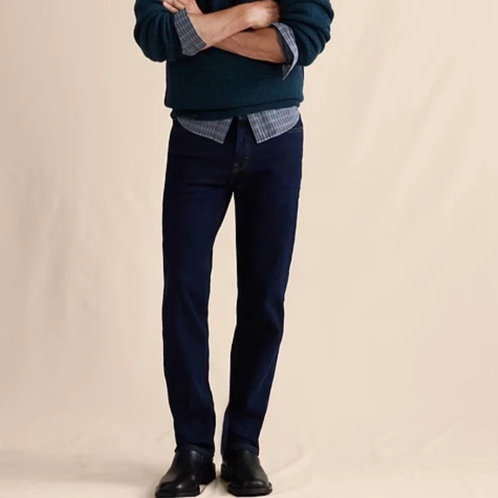 Banana Republic Men’s Straight Jeans in Dark Blue